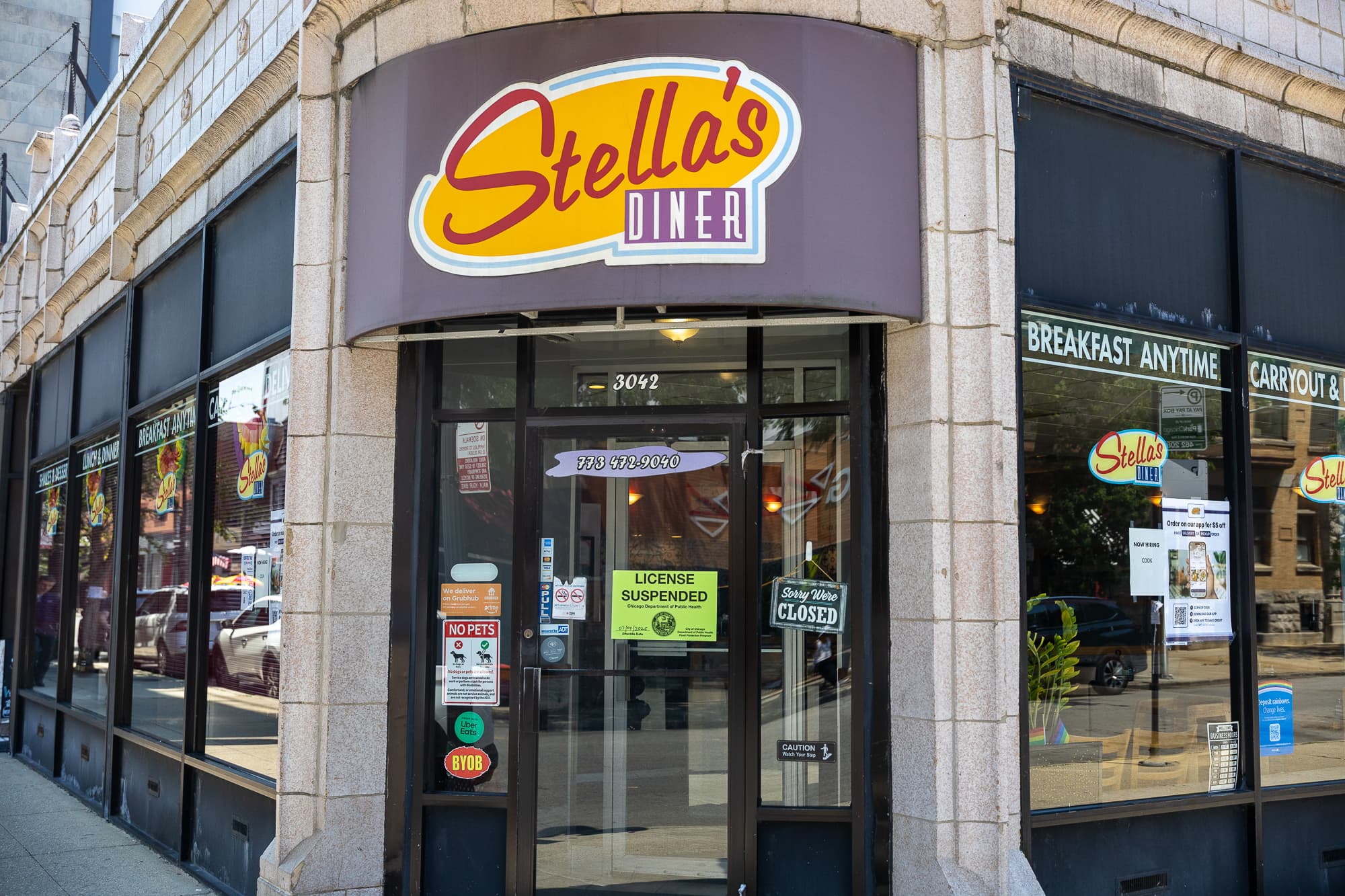 Roach Infestation Shuts Down Stella's Diner in Lakeview