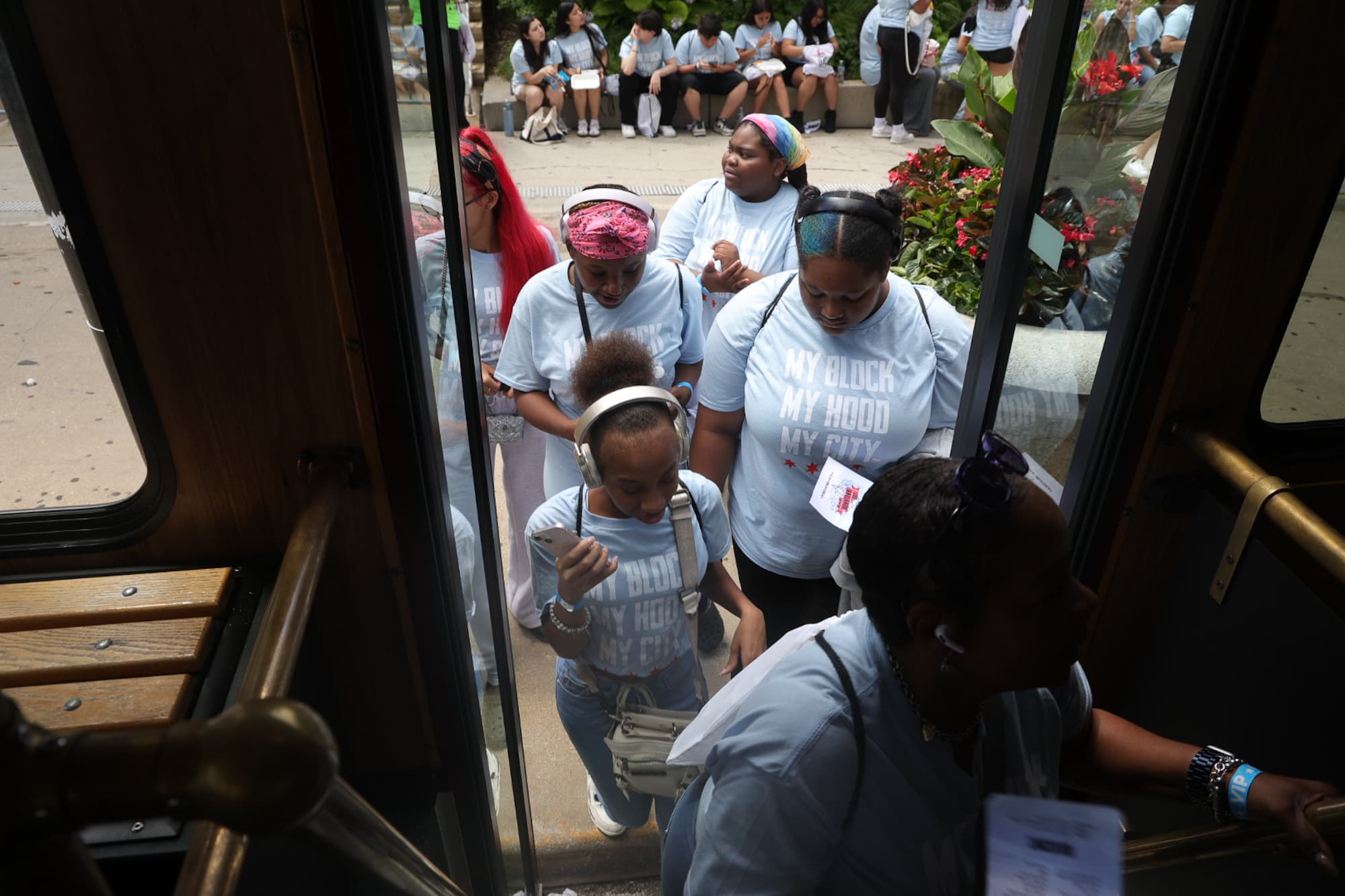 Nearly 1,000 Chicago Teens Descend on Downtown for My Block, My Hood, My City's 'Downtown Day'