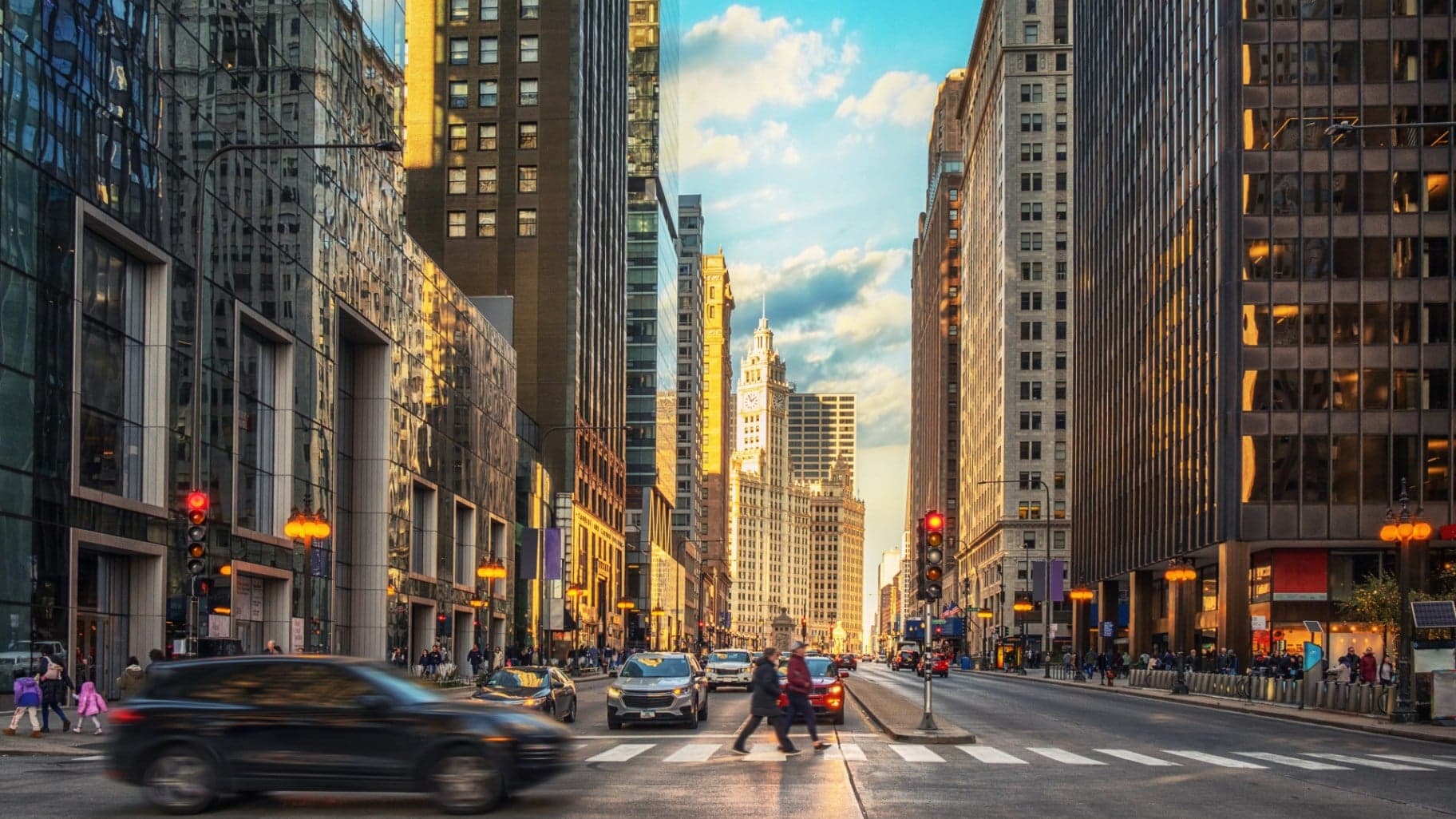 Chicago adds dedicated CTA bus lane on northbound Michigan Avenue between Roosevelt Road and Wacker Drive