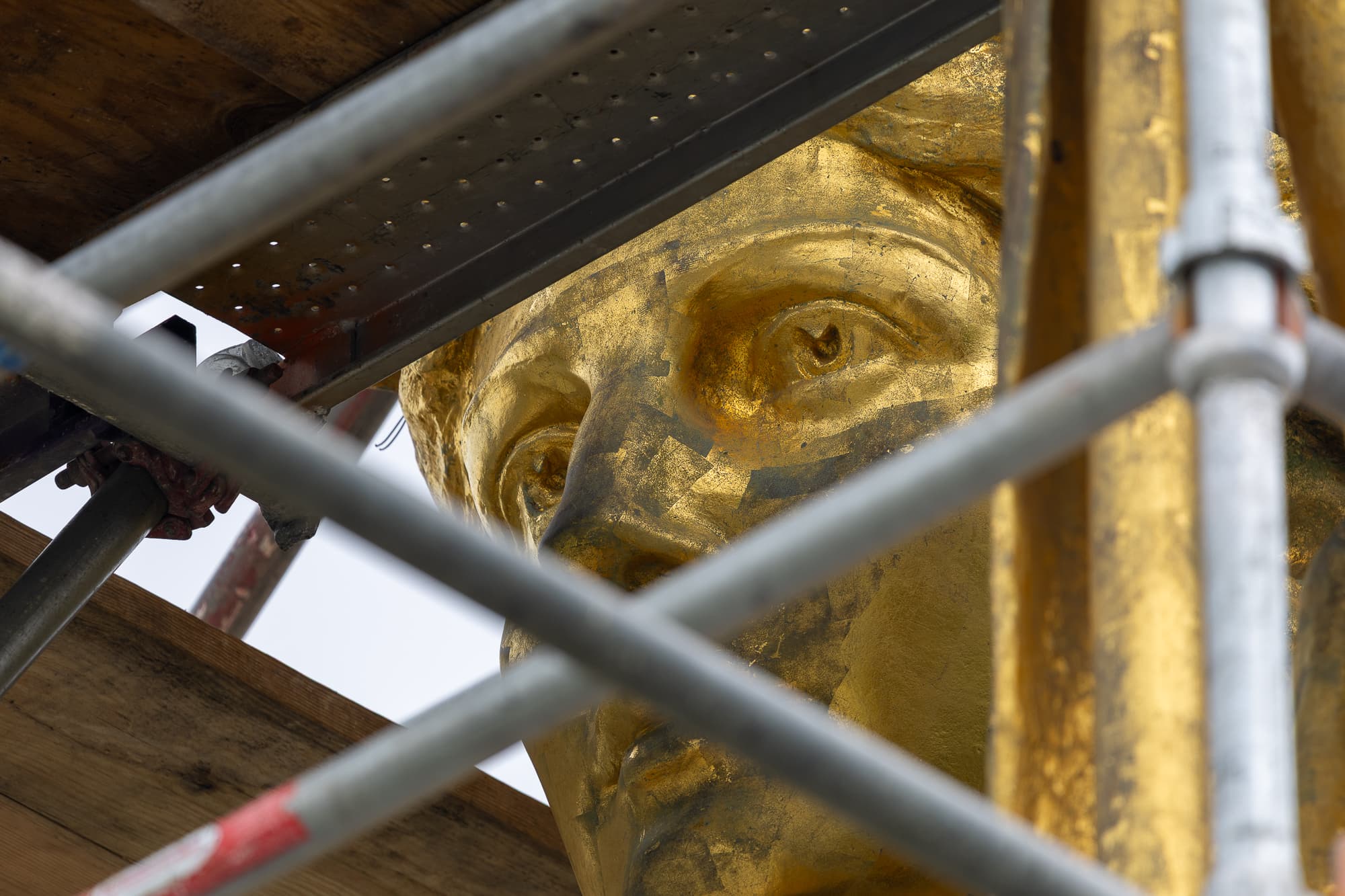 Jackson Park's 'Golden Lady' Getting First Regilding Since the 1990s